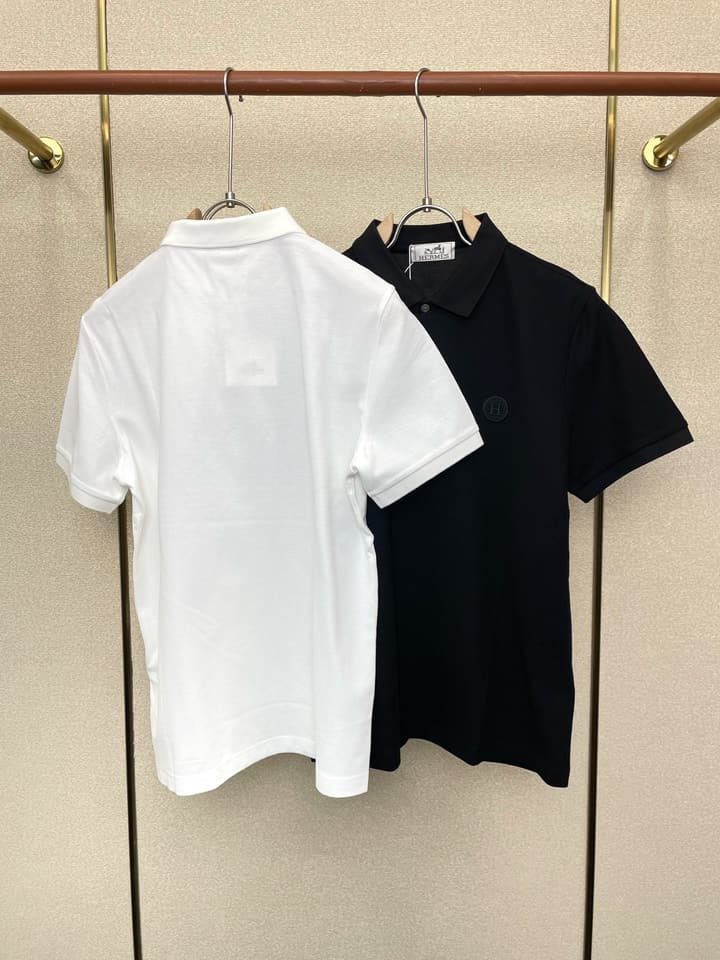Hermès Men's Casual Short-Sleeve T-Shirt in Khaki