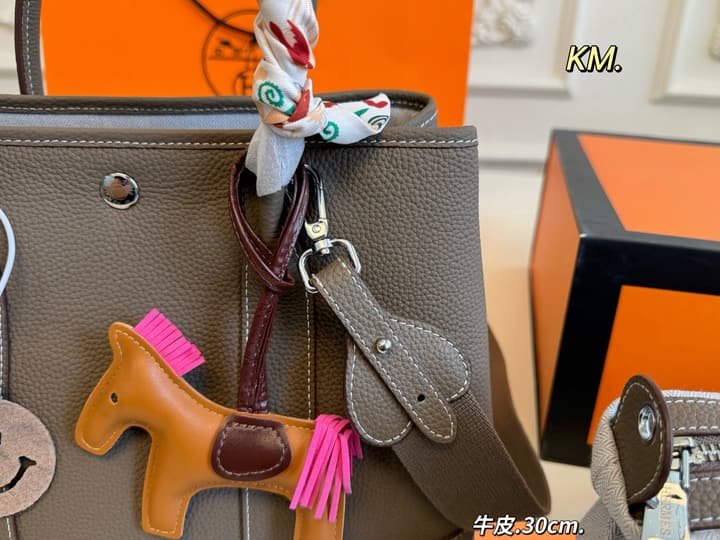Hermès Garden Tote Bag in Light Beige