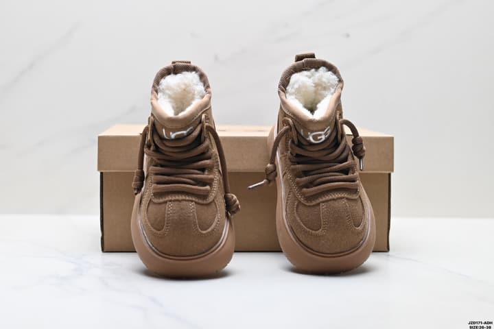 UGG Kids Leather Snow Boots – Kids Collection in Dark Chestnut Brown