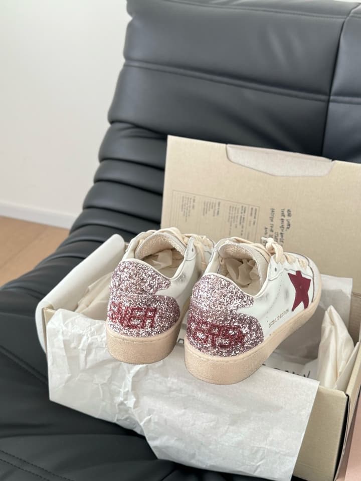 Golden Goose Distressed Graffiti Sneakers – 2024 Collection in Burgundy And White