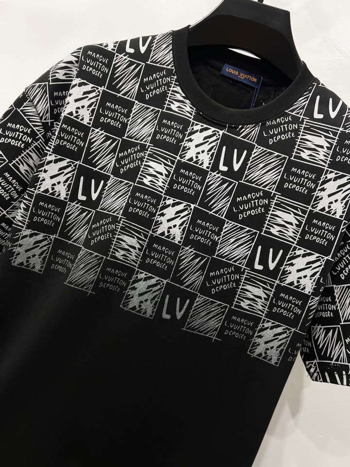 Louis Vuitton Classic Damier Print T-Shirt – 2025SS in Classic Black