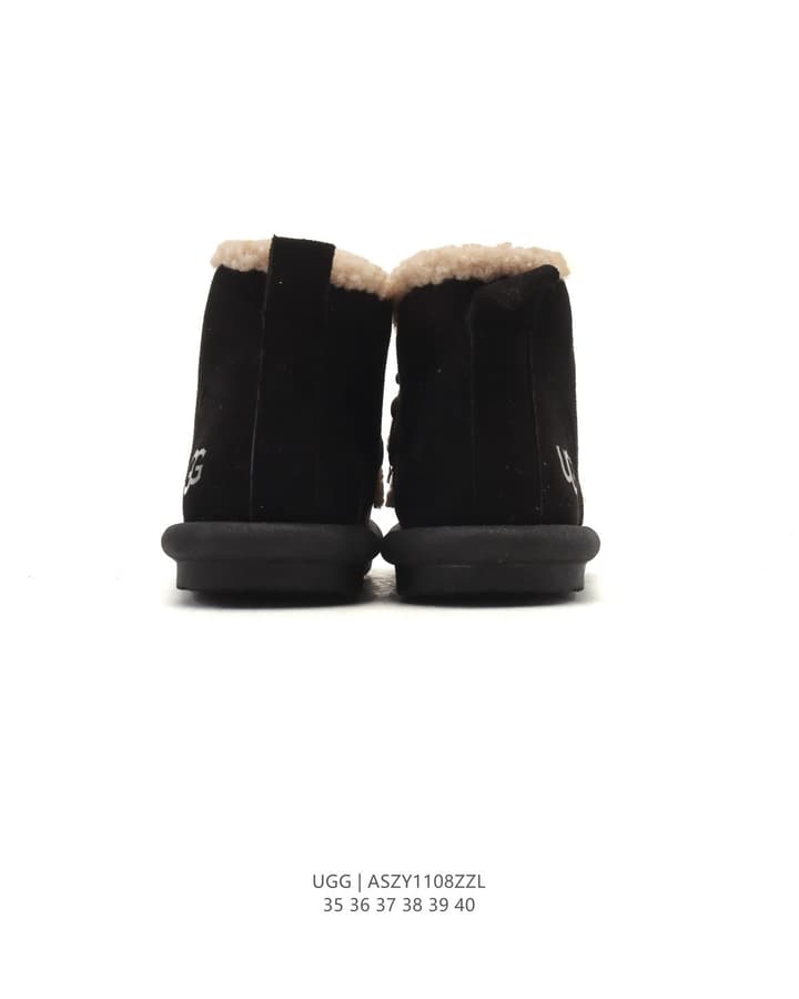 UGG Mid-Height Sheepskin Snow Boots in Light Taupe