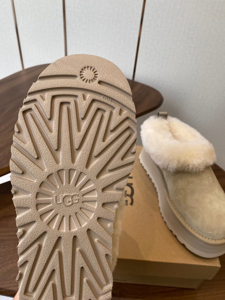UGG Tazzler Sheep Wool Slippers – Autumn/Winter Collection in Black Suede