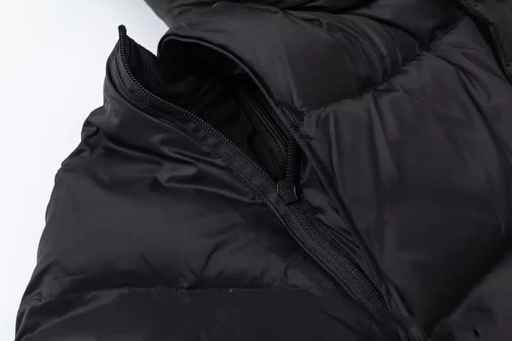 Burberry Detachable Hood Puffer Jacket – SS23 in Black Down Jacket (full Sleeve)