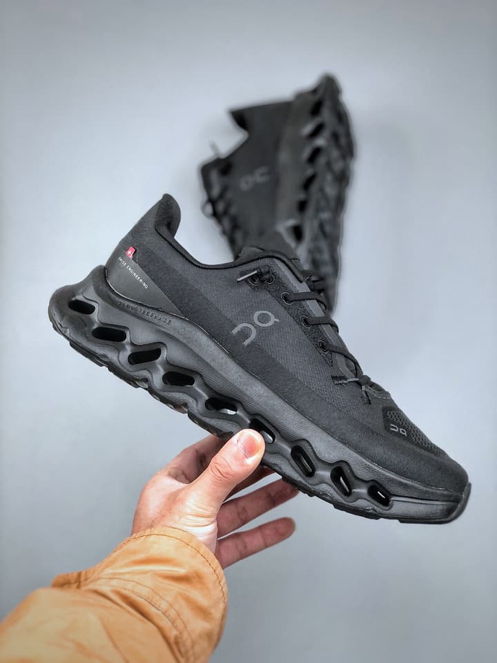 On Cloudtilt Running Shoes