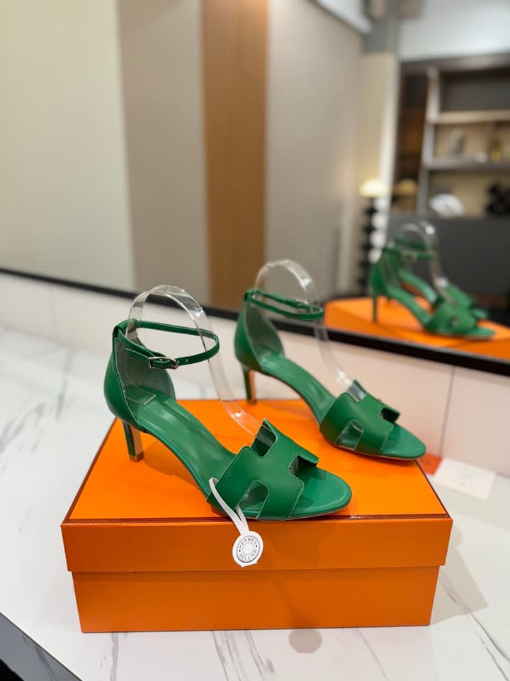 Hermès Classic Smooth Cowhide Heels – 6.5cm in All White