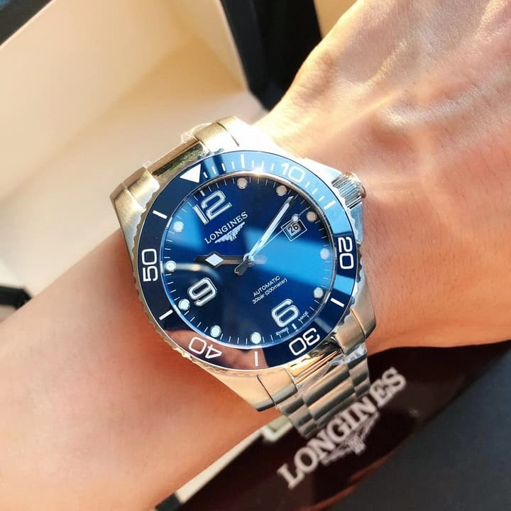 Longines Conquest Automatic Watch (Eddie Peng Edition) in Blue Dial With Blue Rubber Strap
