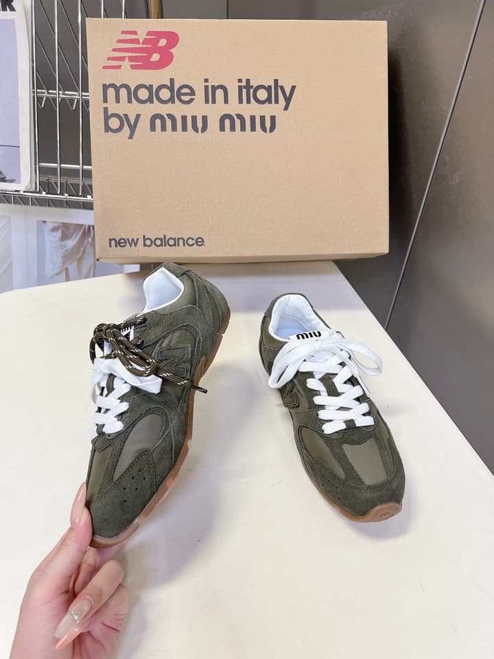Miu Miu x New Balance 530 SL Sneakers