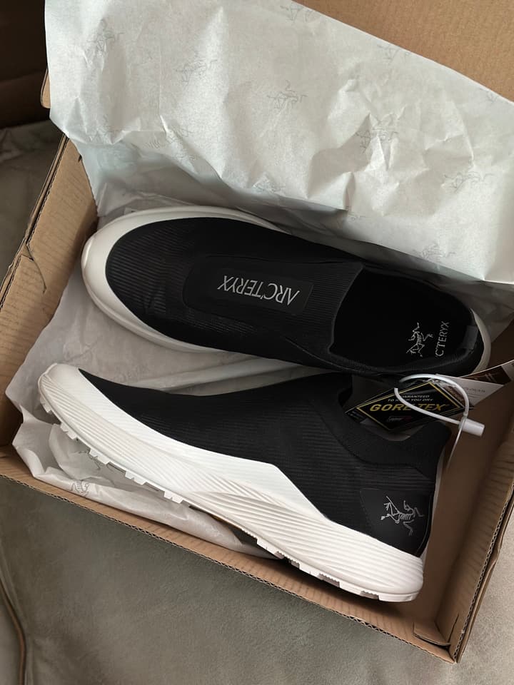 Arc'teryx Norvan SL Breathable Hiking Shoes – Summer Collection in Solid Black