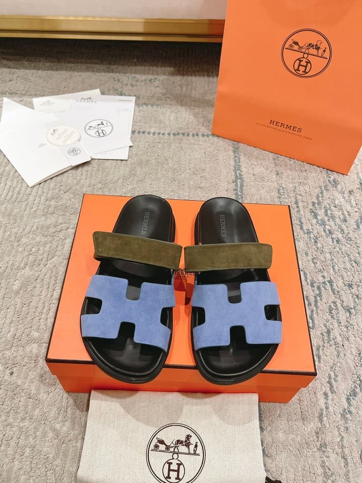 Hermès Chypre Leather Unisex Slides – 2023SS in Blush Pink