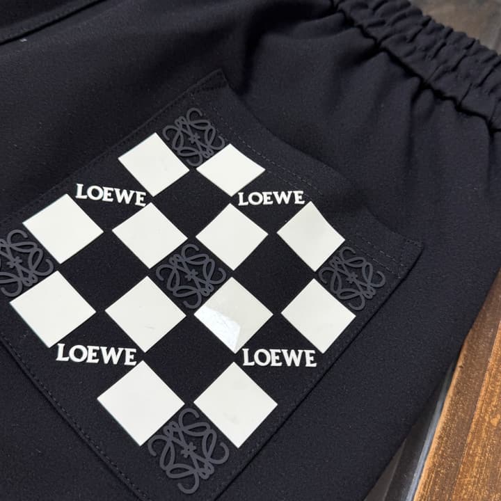 Loewe Casual Shorts – 2026 Spring/Summer Collection in Apricot