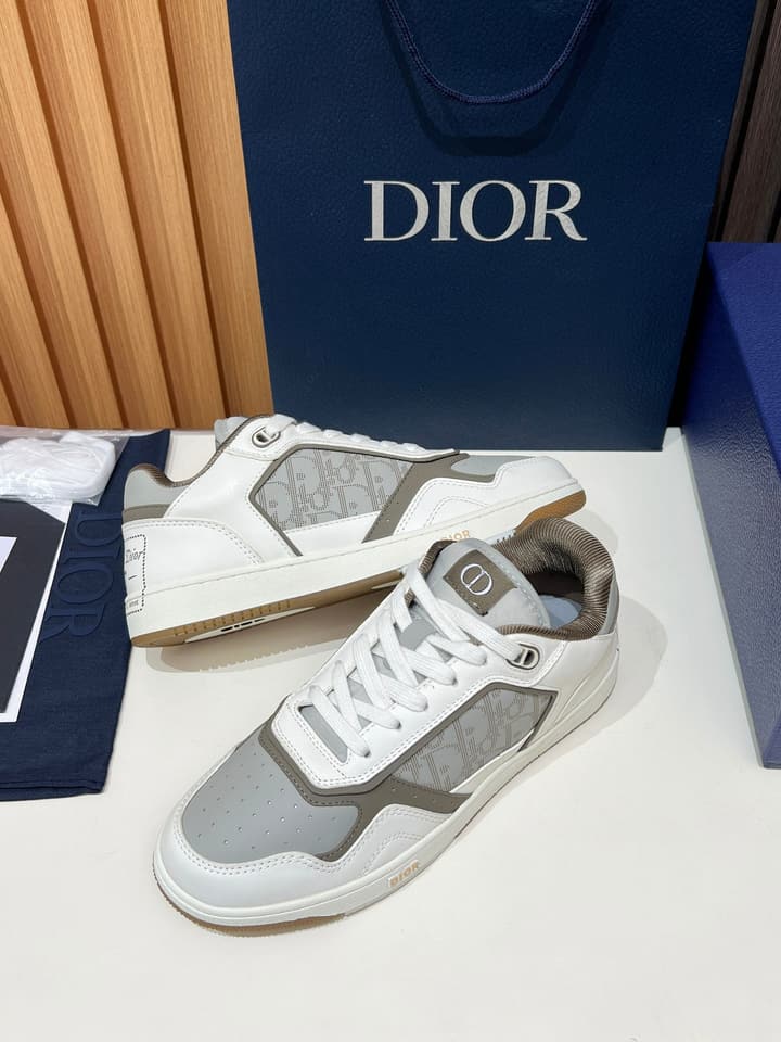 Dior B27 Couple's Sneakers – 2025 Collection in All Black With White Sole