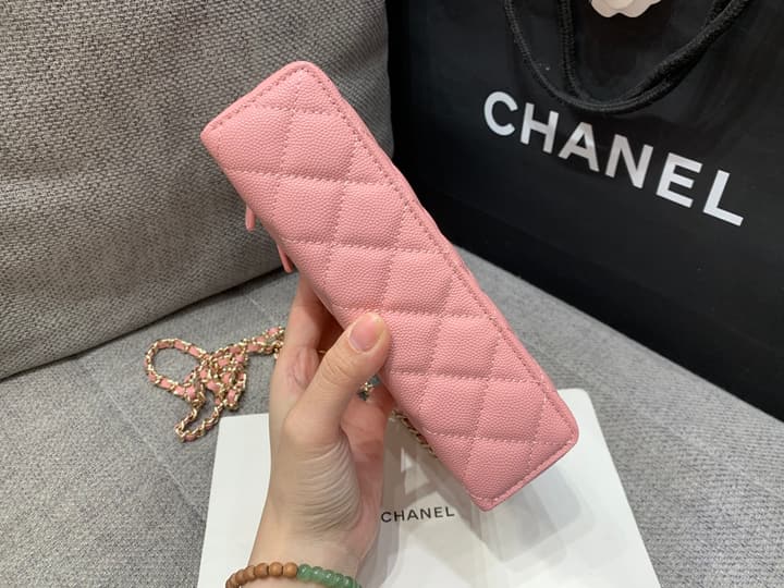 Chanel Grained Calfskin Chain Clutch – Cruise Collection – 25C