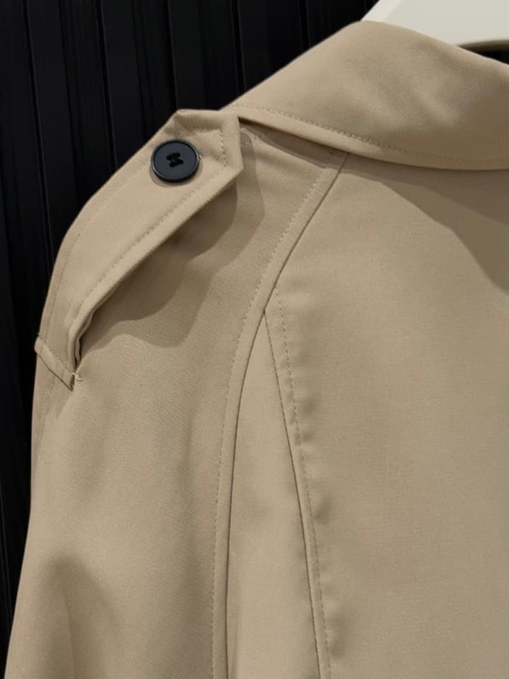 Burberry Short Trench Coat in Short Khaki Trench Coat