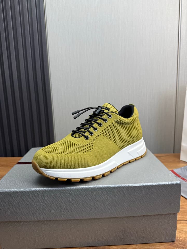 Prada Men's High-Quality Sneakers in Light Grey