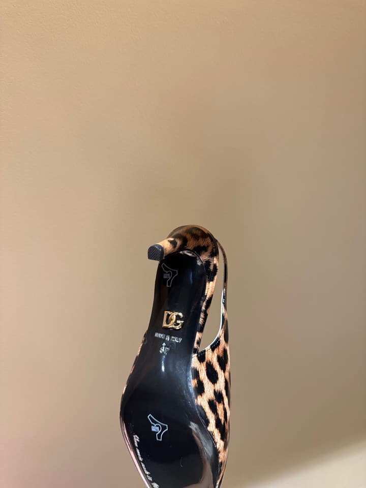 Dolce & Gabbana Retro Leopard Print Bow Pumps in Gunmetal Pattern