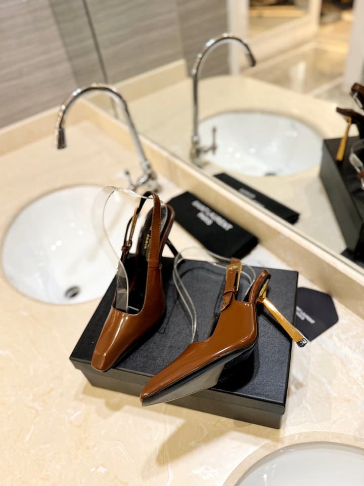 Saint Laurent Square Toe Patent Leather Pumps in Caramel Gloss