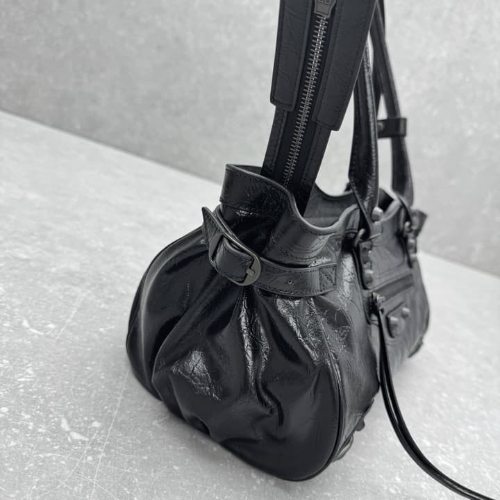 Balenciaga Le City East-West Motorcycle Bag – 2024 Early Autumn Collection in Classic Black