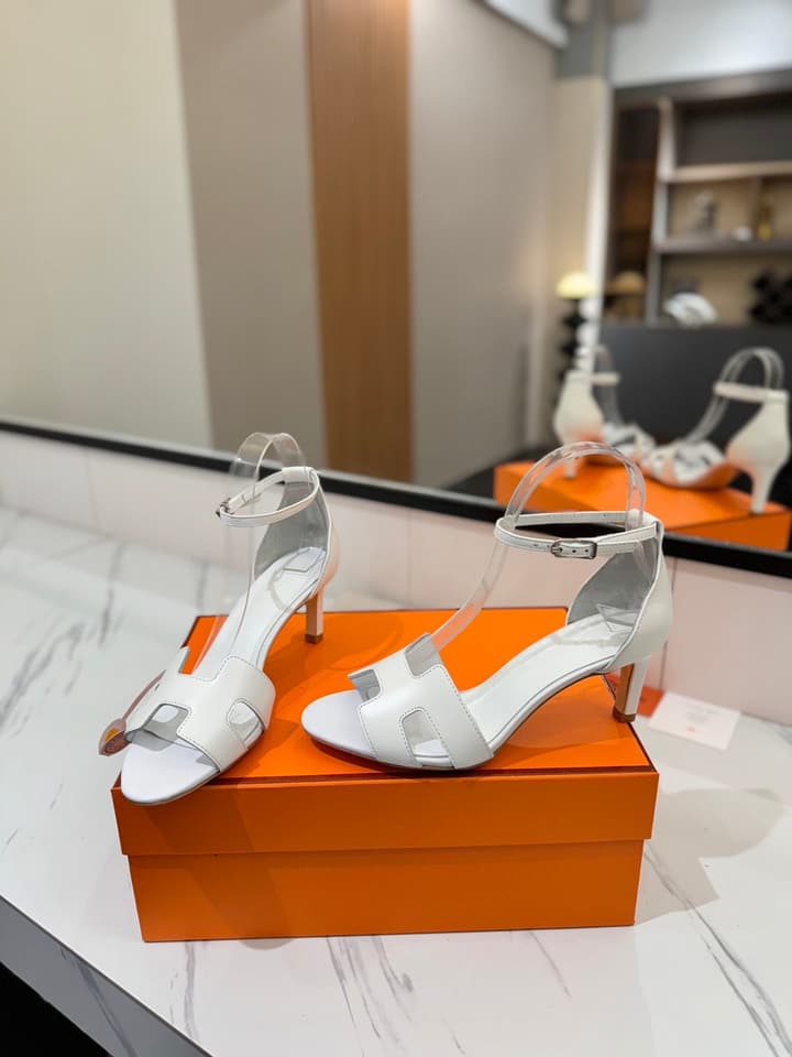 Hermès Classic Smooth Cowhide Heels – 6.5cm in All White