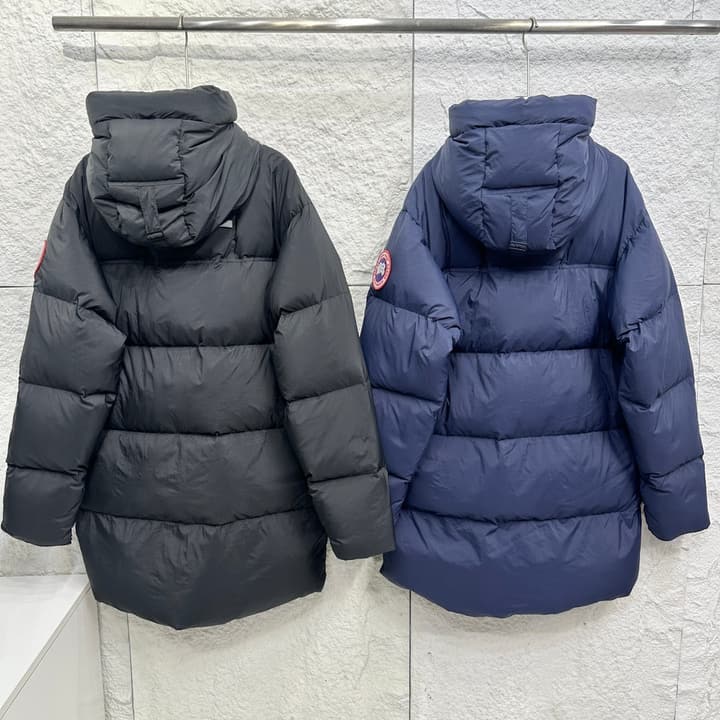 Canada Goose Lawrence Puffer Mid-Length Down Jacket in Black