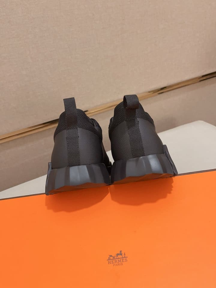 Hermès Men's Classic Driving Shoes in Charcoal With Blue Sole