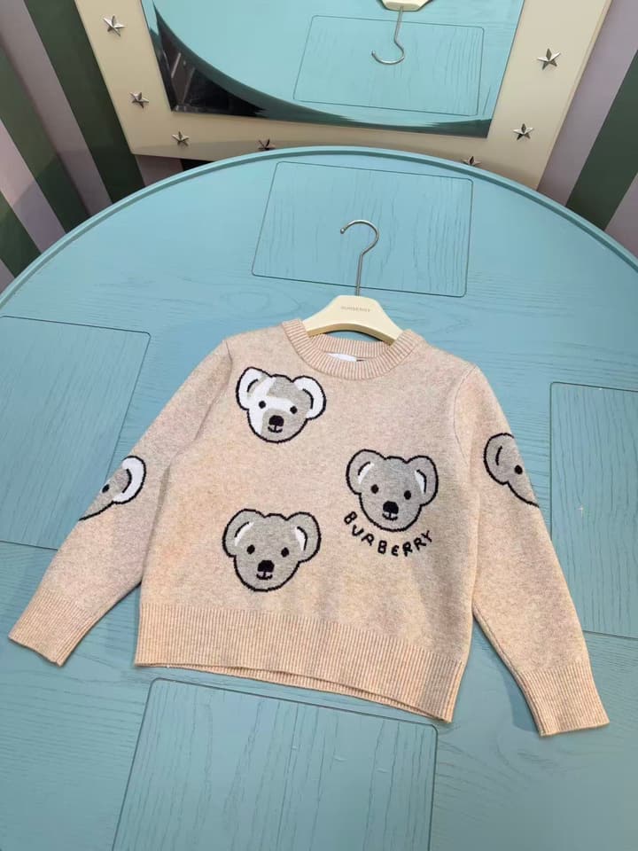 Burberry Classic Kids Knitted Cardigan – 2025SS – Kids Collection in Deep Red Bear Sweater