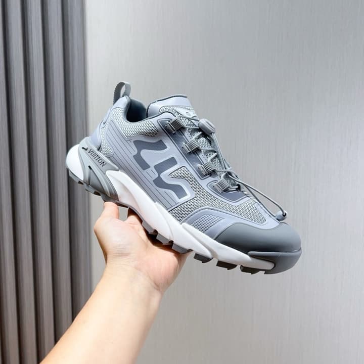 Louis Vuitton Runner Tatic Sneakers in Charcoal Monogram