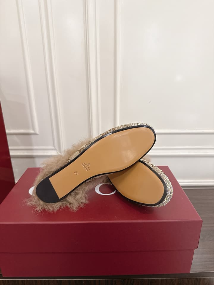 Gucci Tuscan Wool Loafers – Autumn/Winter Must-Have in Beige Gg Monogram With Tan Fur
