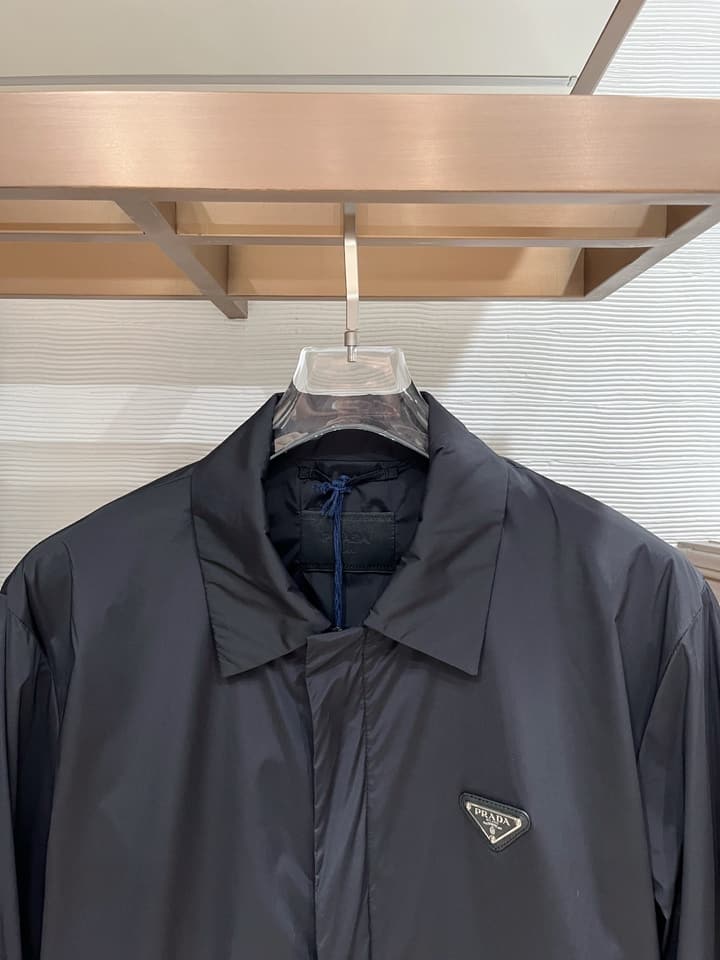 Prada Men's Re-Nylon Business Collar Jacket – 2025 Early Spring in Classic Black Nylon Jacket