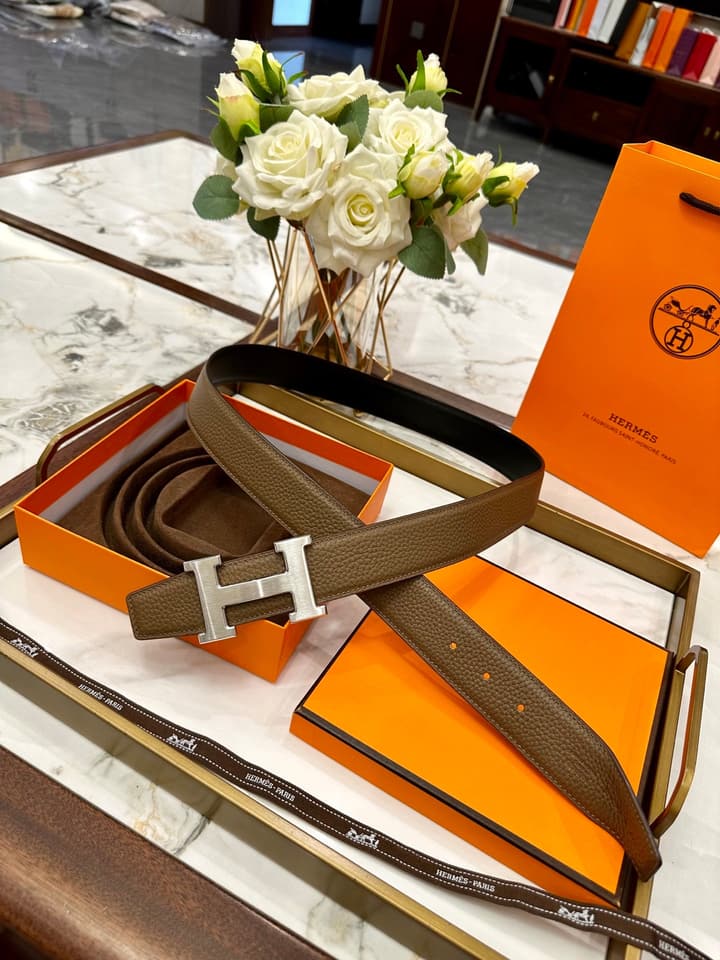 Hermès Textured Leather Belt in Brown Textured Leather With Silver Buckle