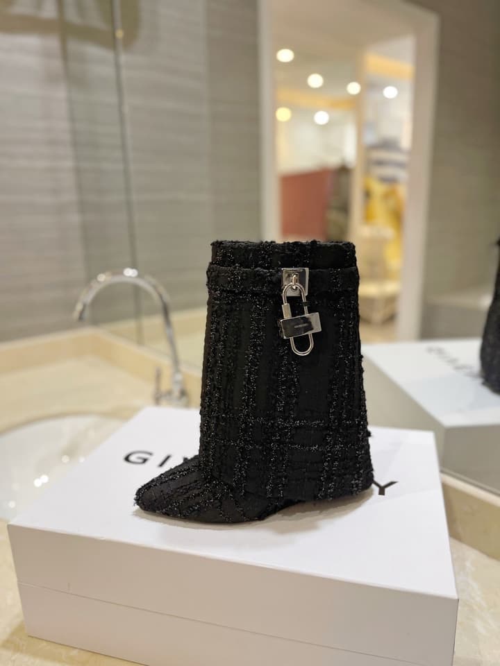 Givenchy Jacquard Plaid Lock Ankle Boots – 2023 SS Collection