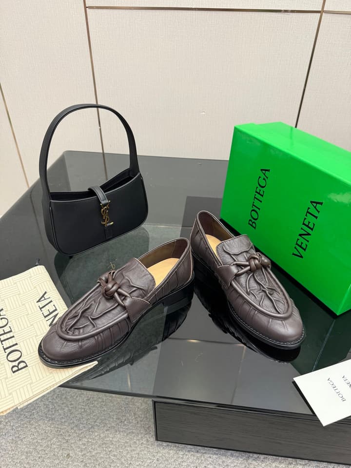 Bottega Veneta Astaire Suede Loafers in Black Leather