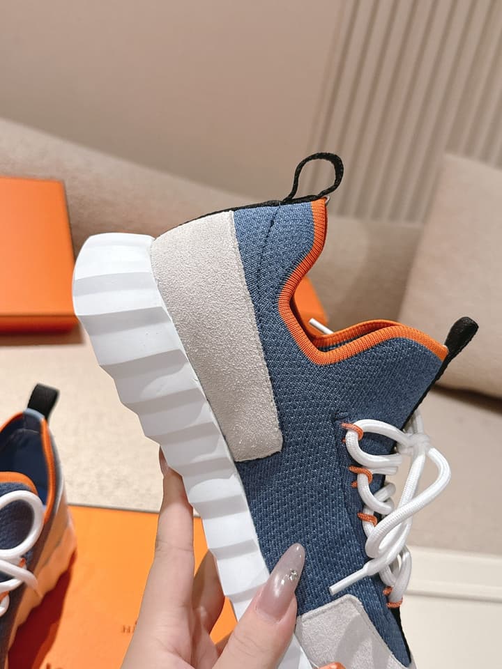 Hermès Classic Couple's Casual Sneakers in All Black
