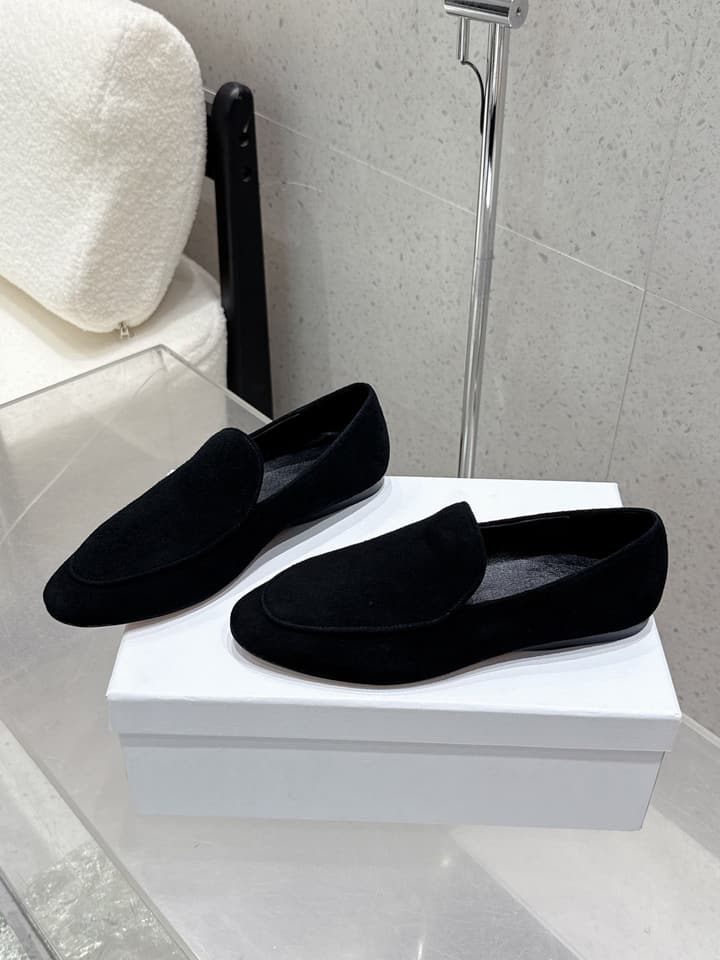 The Row Tassel Loafers in Black