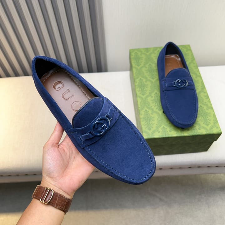 Gucci Premium Leather Loafers in Black Embossed Leather