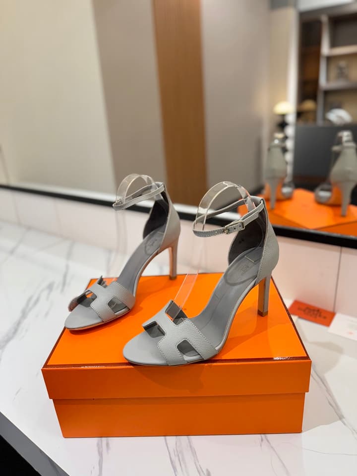 Hermès Classic H Palm Grain Heeled Sandals – 9cm in Black