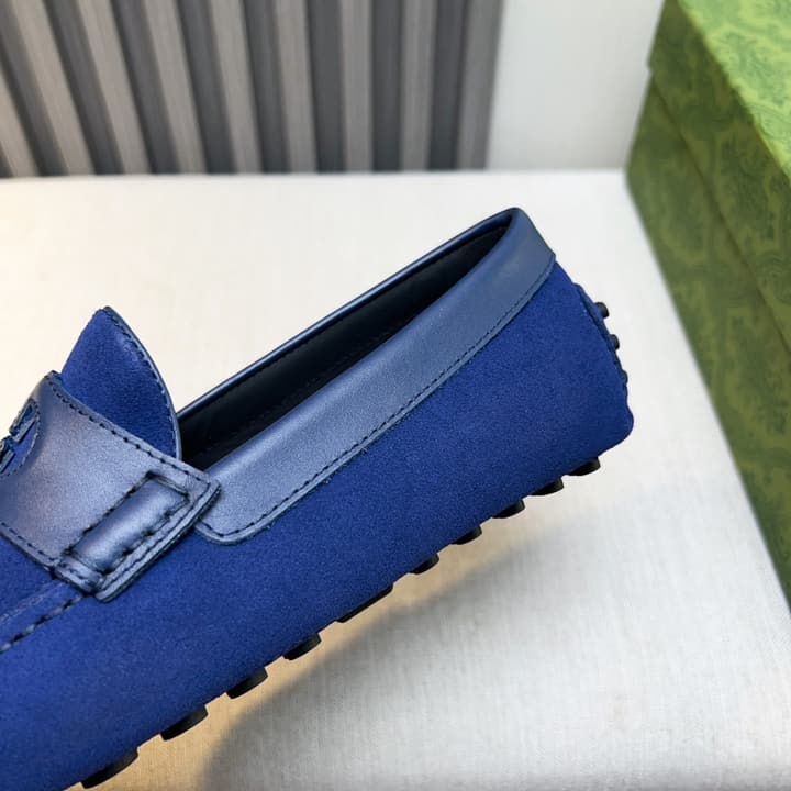 Gucci Premium Leather Loafers in Black Embossed Leather
