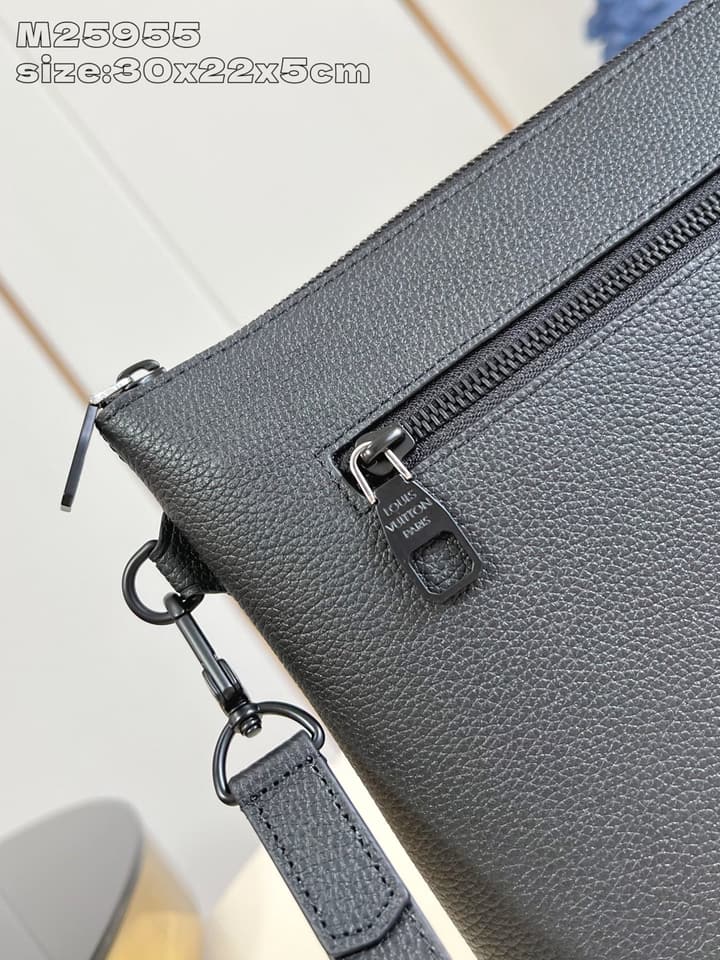 Louis Vuitton Takeoff Pouch in Black