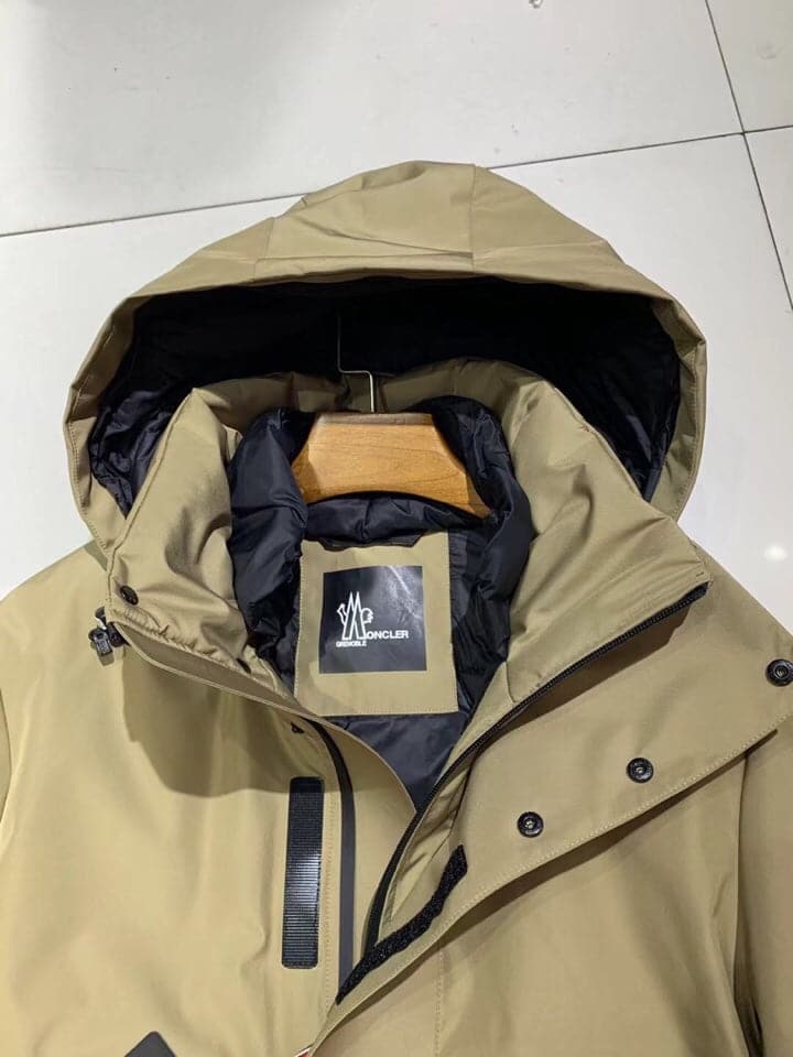 Moncler Classic Luxury Puffer Jacket – Autumn/Winter Collection in Dark Grey