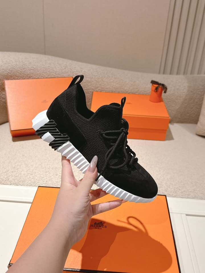 Hermès Classic Couple's Casual Sneakers in All Black