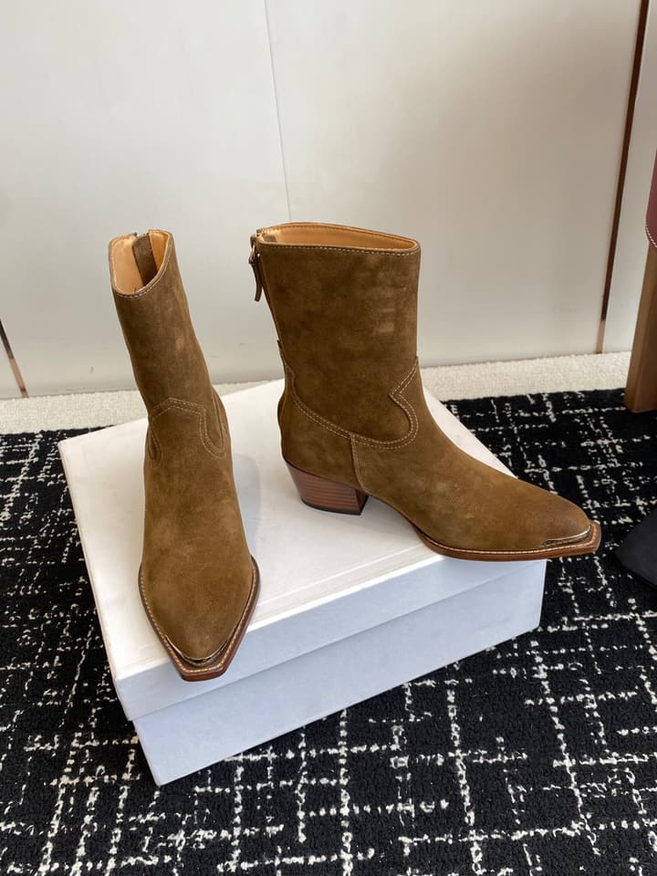 Celine Retro Chunky Chelsea Ankle Boots – 25SS in Classic Brown Suede