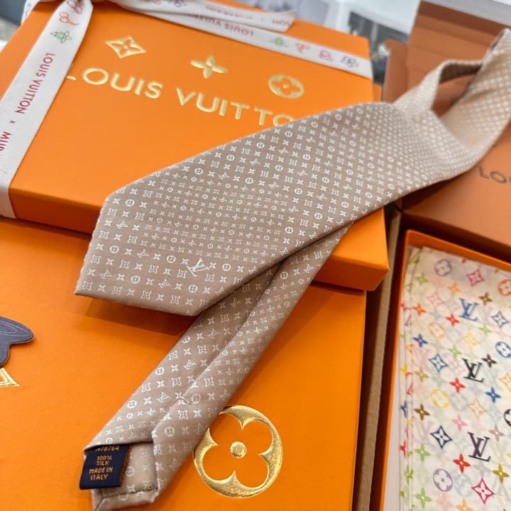 Louis Vuitton Damier Silk Tie in Charcoal Grey