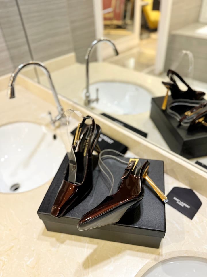 Saint Laurent Square Toe Patent Leather Pumps in Caramel Gloss