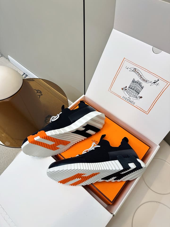 Hermes H Classic Couple Sneakers in Black