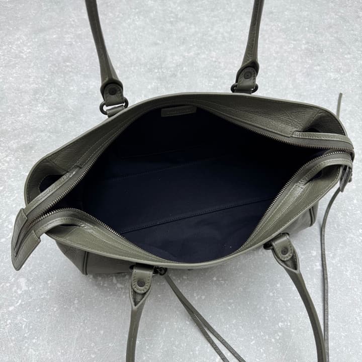 Balenciaga Le City East-West Motorcycle Bag – 2024 Early Autumn Collection in Classic Black