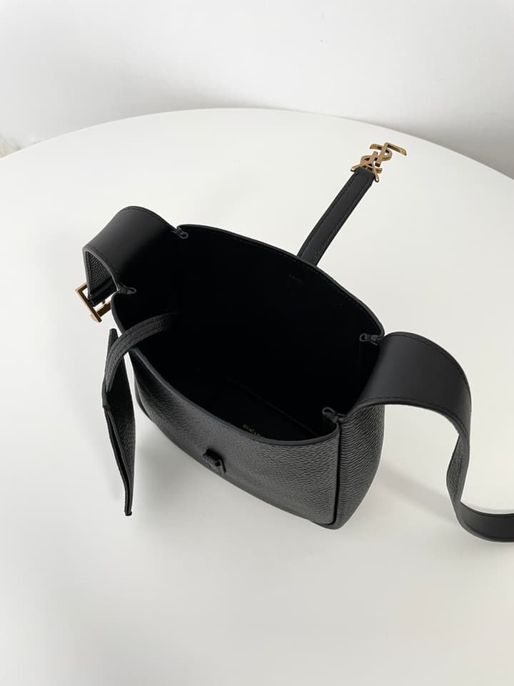 Saint Laurent LE 5 À 7 Soft Hobo Mini – 2024 Collection