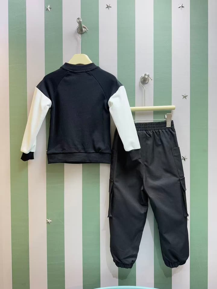 Prada Kids Boys Sweatshirt Tracksuit Set – 2025SS – Kids Collection in Black Body White Sleeves