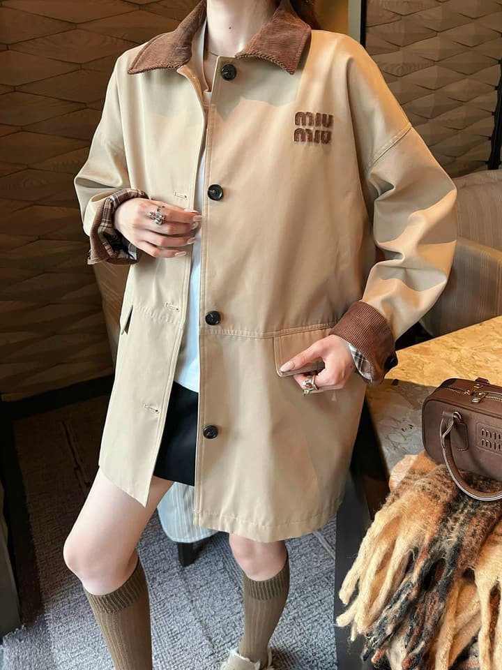 Miu Miu Collar Patchwork Trench Coat – 25SS in Creamy Beige
