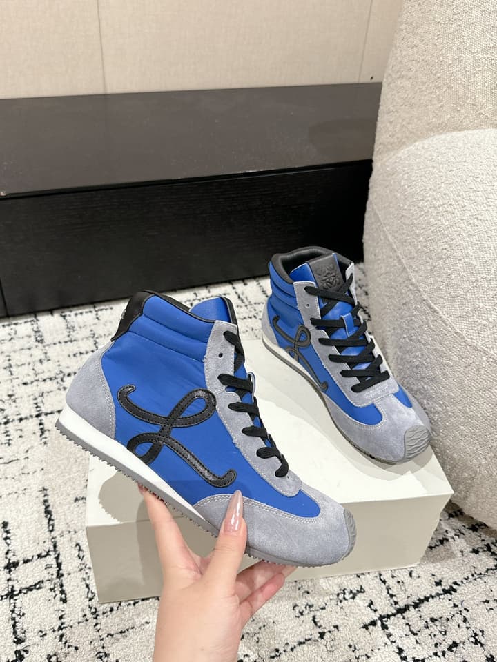 Loewe Flow Runner 2.0 Runway Sneakers – 25SS in All White With Gum Sole