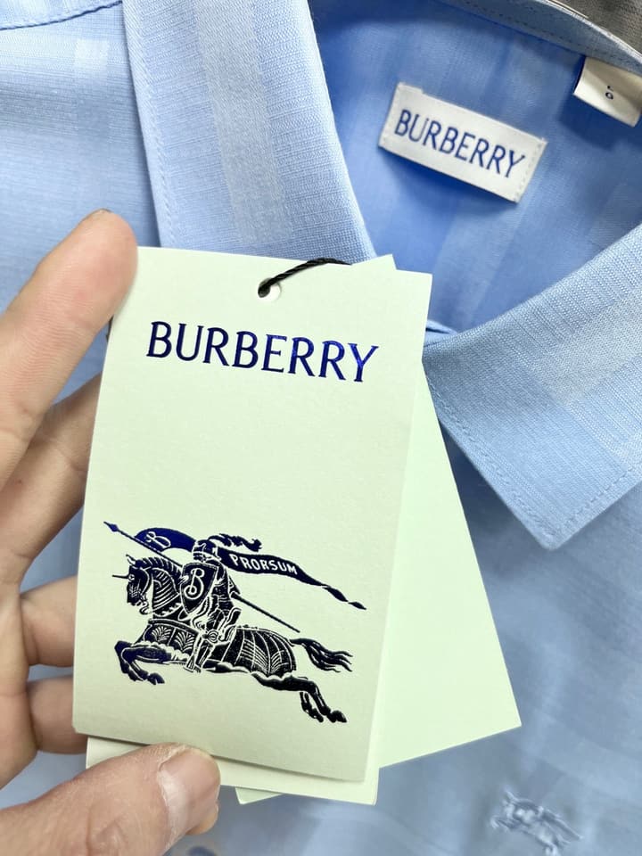 Burberry Men's Casual Long Sleeve Shirt – Autumn/Winter Collection in Charcoal Black